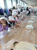 Посещение на "Хлебна къща", гр. Копривщица по НП "Хубаво е в детската градина" - ДГ Здравец - Костенец